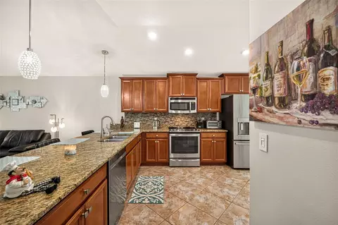 Kitchen - 10114 Ives Loop, Hudson, FL 34667 photo 2 of 7