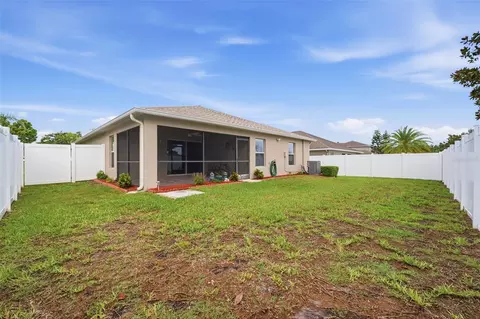 Exterior - 10114 Ives Loop, Hudson, FL 34667 photo 7 of 8