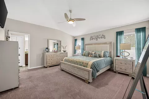 Bedroom - 10114 Ives Loop, Hudson, FL 34667 photo 2 of 6