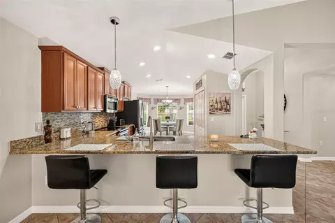 Kitchen - 10114 Ives Loop, Hudson, FL 34667 photo 5 of 7