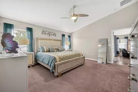 Bedroom - 10114 Ives Loop, Hudson, FL 34667 photo 3 of 6