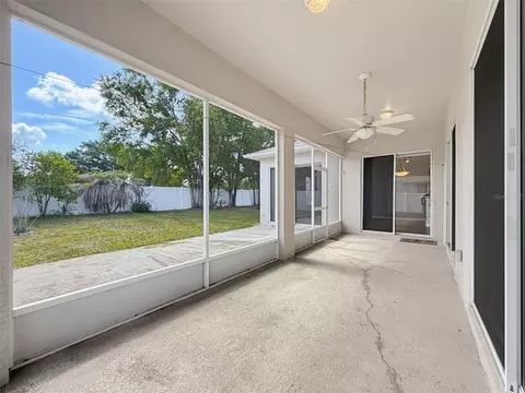 Exterior - 2021 Rutherford Dr, Dover, FL 33527 photo 7 of 13