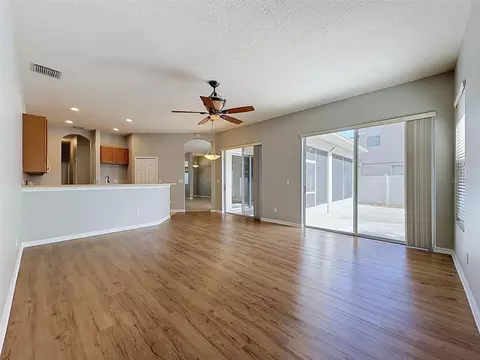 Living - 2021 Rutherford Dr, Dover, FL 33527 photo 7 of 13
