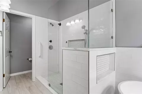 Bath - 8050 Eacon Ct, Hudson, FL 34667 photo 3 of 6
