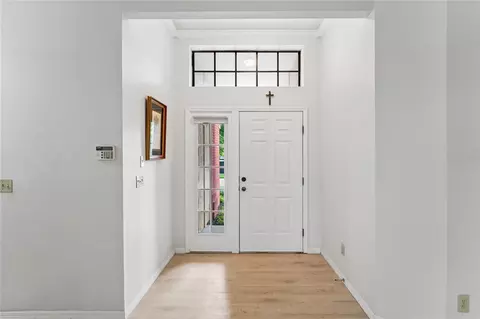 Entry Way - 8050 Eacon Ct, Hudson, FL 34667 photo 2 of 2