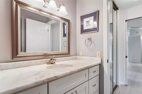 Bath - 8050 Eacon Ct, Hudson, FL 34667 photo 5 of 6