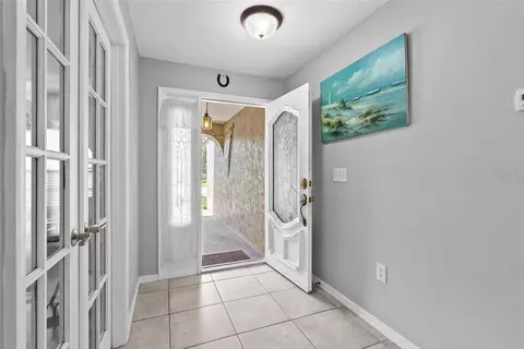 Entry Way - 7466 Apache Trl, Spring Hill, FL 34606 photo 1 of 3