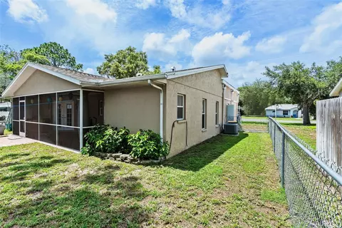 Exterior - 7466 Apache Trl, Spring Hill, FL 34606 photo 8 of 9