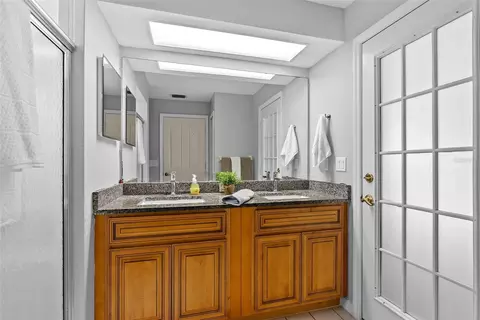 Bath - 7466 Apache Trl, Spring Hill, FL 34606 photo 2 of 7