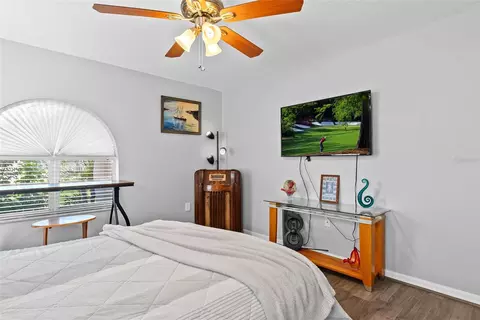 Bedroom - 7466 Apache Trl, Spring Hill, FL 34606 photo 5 of 6