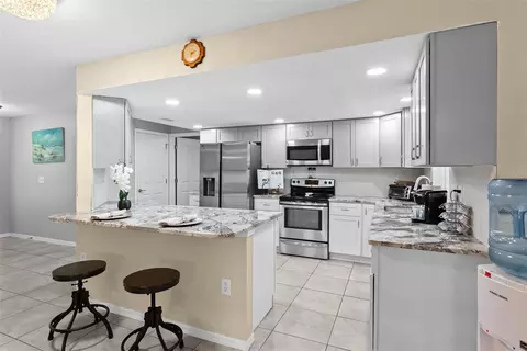 Kitchen - 7466 Apache Trl, Spring Hill, FL 34606 photo 1 of 12