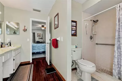 Bath - 4219 Augustine Rd, Spring Hill, FL 34609 photo 2 of 5