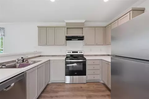 Kitchen - 4251 E Hawaii Ln, Hernando, FL 34442 photo 2 of 2
