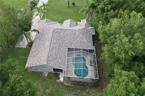 View/Area - 7552 River Country Dr, Weeki Wachee, FL 34607 photo 5 of 7