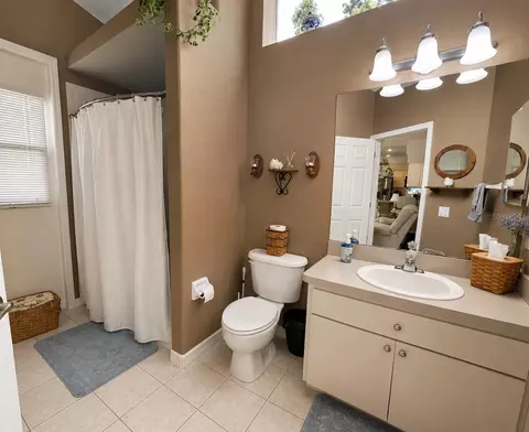 Bath - 7552 River Country Dr, Weeki Wachee, FL 34607 photo 4 of 4