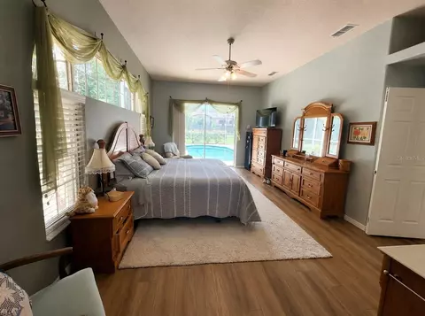Bedroom - 7552 River Country Dr, Weeki Wachee, FL 34607 photo 3 of 5