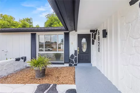 6820 El Camino Paloma St, Port Richey, FL 34668