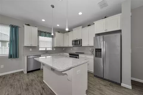 Kitchen - 11823 Brookside Dr, Bradenton, FL 34211 photo 2 of 3