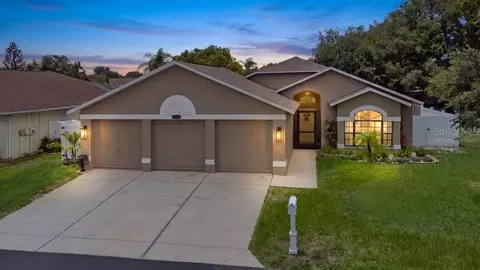10551 Magrath Ln, New Port Richey, FL 34654