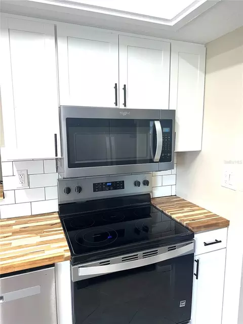 Kitchen - 2378 Canfield Dr, Spring Hill, FL 34609 photo 6 of 10