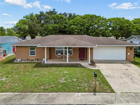 8832 Goshen Ln, Port Richey, FL 34668