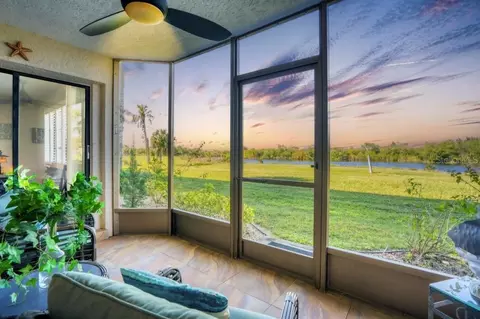 Exterior - 175 Kings Hwy #514, Punta Gorda, FL 33983 photo 3 of 7