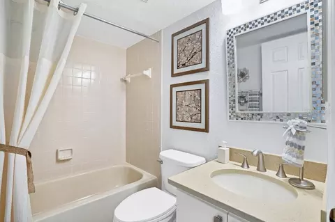 Bath - 175 Kings Hwy #514, Punta Gorda, FL 33983 photo 2 of 2
