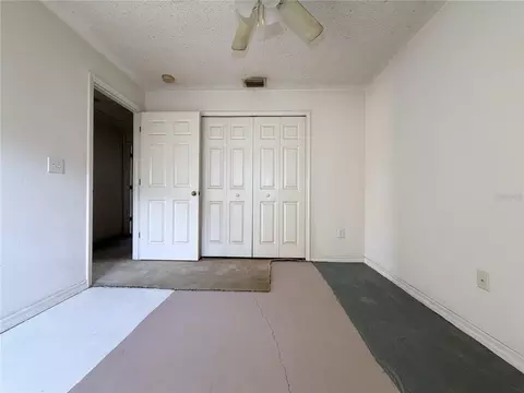 Bedroom - 6608 Northhaven Ct, Riverview, FL 33578 photo 3 of 7