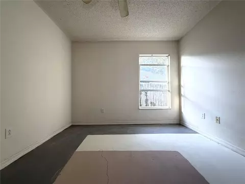 Bedroom - 6608 Northhaven Ct, Riverview, FL 33578 photo 7 of 7