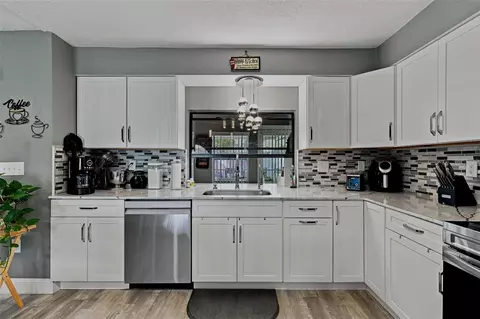 Kitchen - 4211 Augustine Rd, Spring Hill, FL 34609 photo 4 of 6