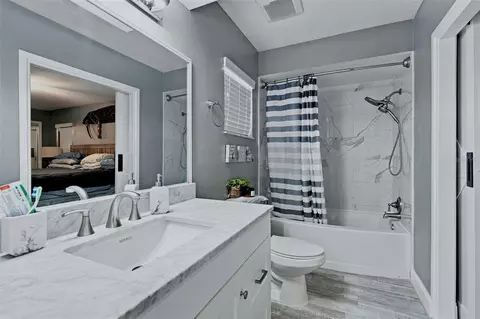 Bath - 4211 Augustine Rd, Spring Hill, FL 34609 photo 3 of 3