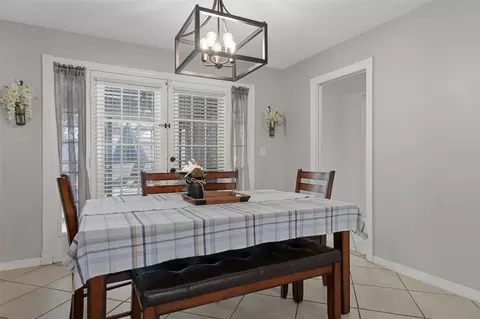 Dining - 4286 Bluewater Ave, Spring Hill, FL 34606 photo 2 of 2
