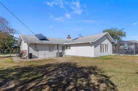 Exterior - 4286 Bluewater Ave, Spring Hill, FL 34606 photo 12 of 13