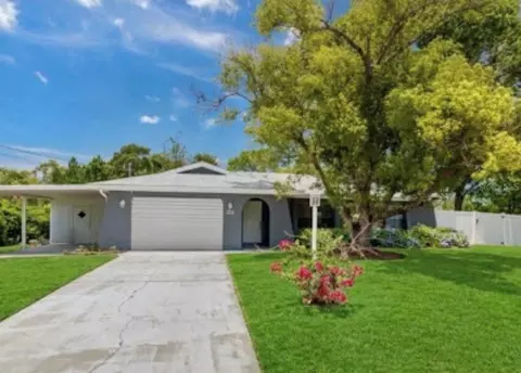 6480 Indian Rock Ct, Spring Hill, FL 34606