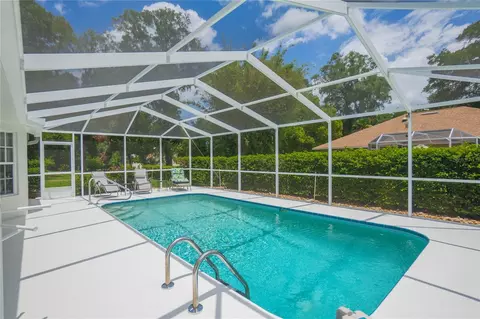 Exterior - 3048 E Balmoral Ct, Hernando, FL 34442 photo 7 of 14