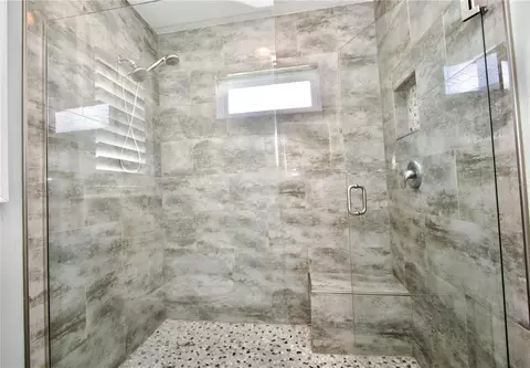 Bath - 1146 Dustan Pl, Trinity, FL 34655 photo 3 of 4
