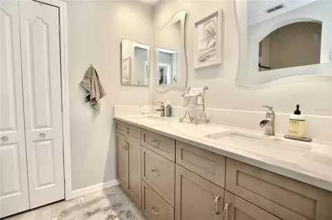 Bath - 1146 Dustan Pl, Trinity, FL 34655 photo 1 of 4