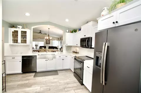 Kitchen - 1146 Dustan Pl, Trinity, FL 34655 photo 4 of 6