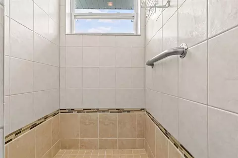 Bath - 3302 Turks Cap Dr, Hernando Beach, FL 34607 photo 3 of 5