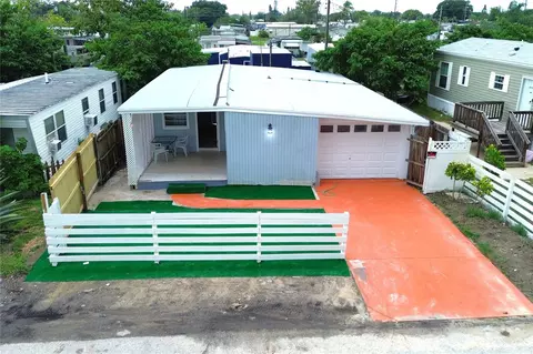 2135 Orange Dr, Holiday, FL 34691
