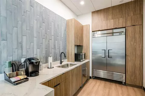 Kitchen - 5028 Lowland Ter, Parrish, FL 34219 photo 3 of 3