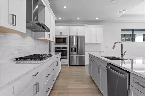 Kitchen - 5028 Lowland Ter, Parrish, FL 34219 photo 1 of 3