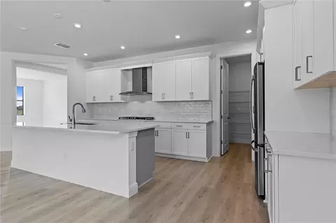 Kitchen - 5028 Lowland Ter, Parrish, FL 34219 photo 2 of 3