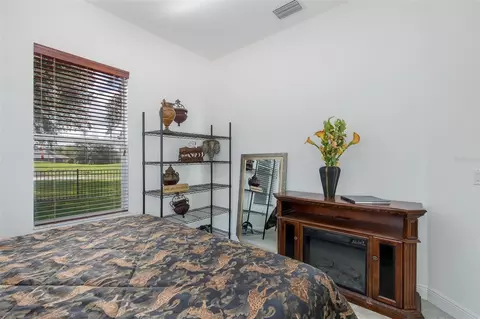 Bedroom - 10628 Pontofino Cir, Trinity, FL 34655 photo 9 of 10
