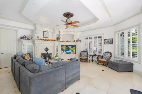 Living - 10628 Pontofino Cir, Trinity, FL 34655 photo 2 of 4