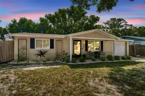 4812 Elmwood St, New Port Richey, FL 34653
