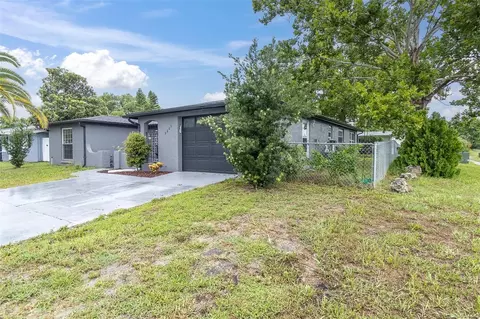 9203 Greenbriar Ln, Port Richey, FL 34668