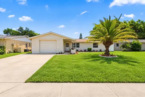 8936 Windsong Ln, Port Richey, FL 34668