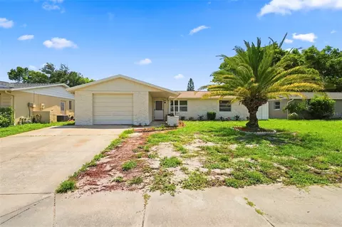 8936 Windsong Ln, Port Richey, FL 34668