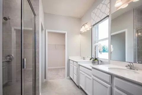 Bath - 2236 Labrador Loop, Winter Haven, FL 33884 photo 1 of 4